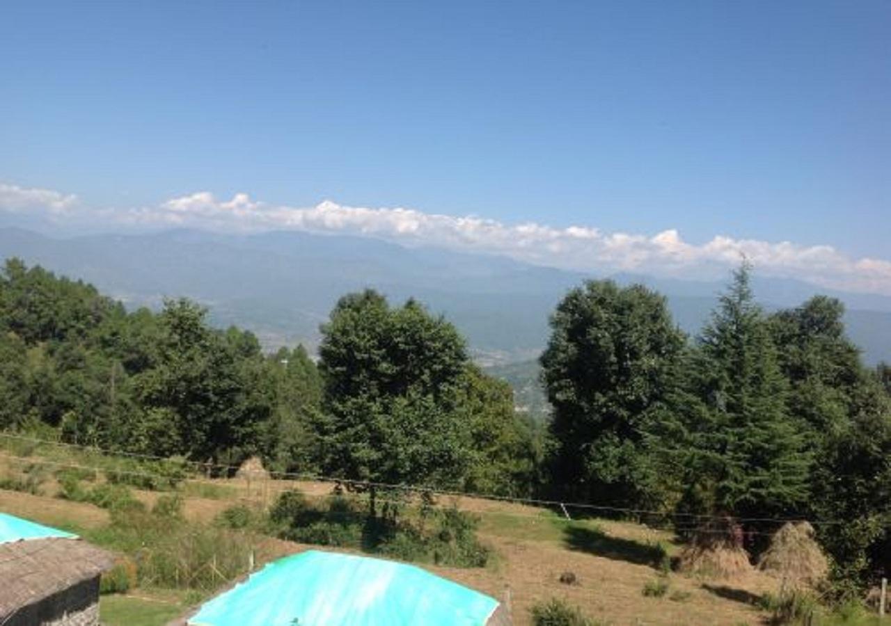 Uttarakhand Resort Kausani Buitenkant foto