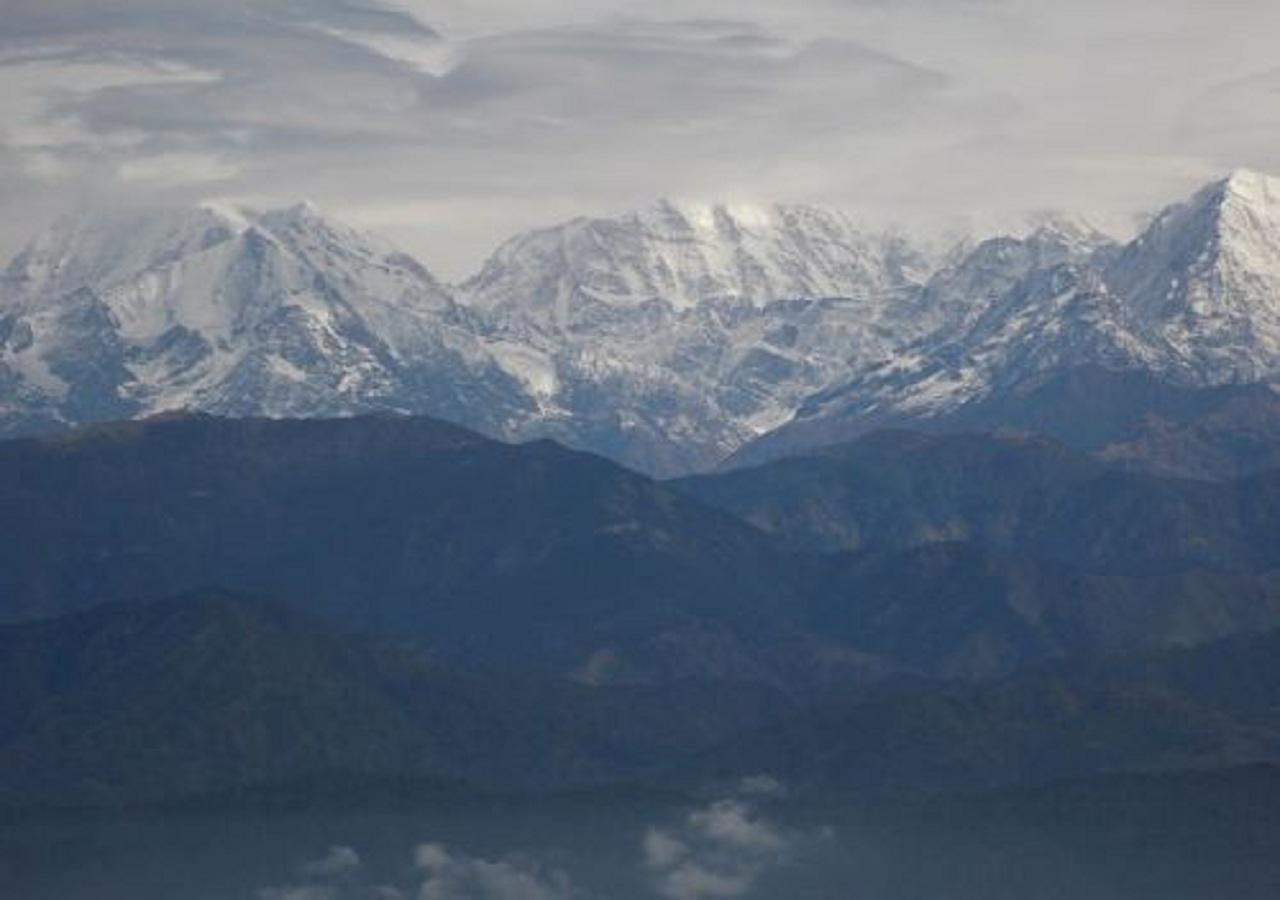 Uttarakhand Resort Kausani Buitenkant foto